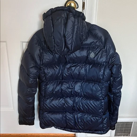 Stio Women's Navy Puffer Jacket - Picture 3 of 6